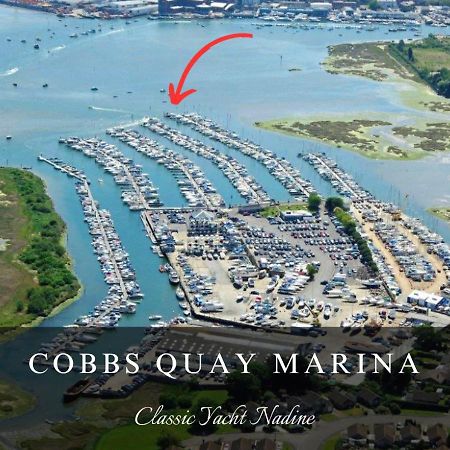 Classic Yacht Nadine In Poole Harbour, Dorset, With A Hot Tub Jacuzzi Exterior foto