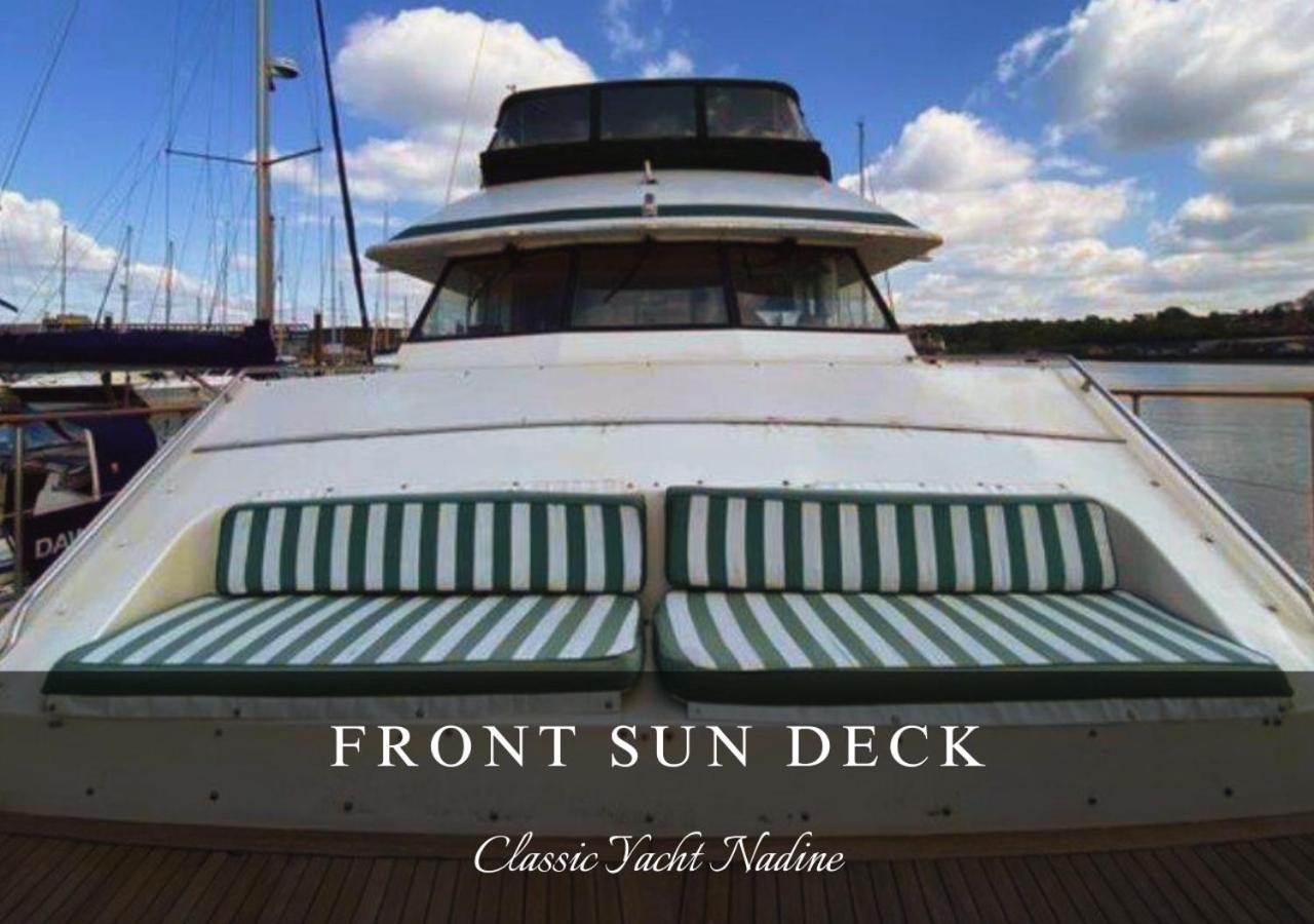 Classic Yacht Nadine In Poole Harbour, Dorset, With A Hot Tub Jacuzzi Exterior foto